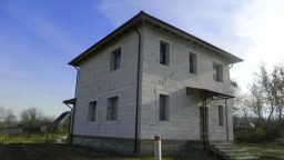 Дом из газобетона под крышу 2 этажа